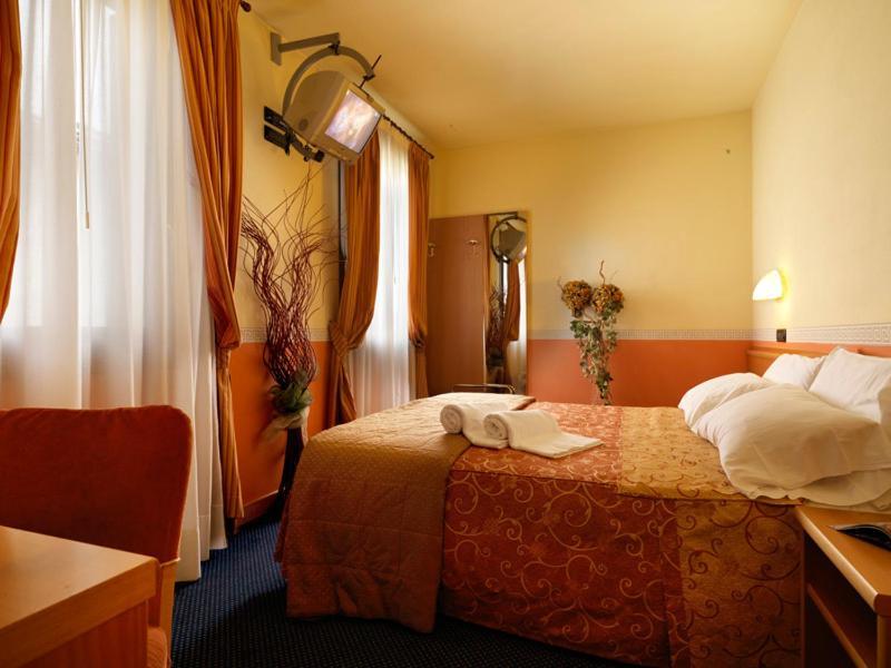 Hotel & Residence Roma Camposampiero Luaran gambar