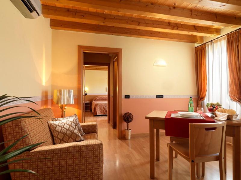 Hotel & Residence Roma Camposampiero Luaran gambar